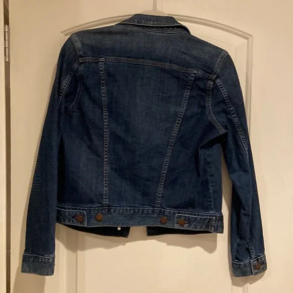 a.n.a. Women’s Jean Jacket Size XS NWT, blue denim soft and durable. - Picture 5 of 11